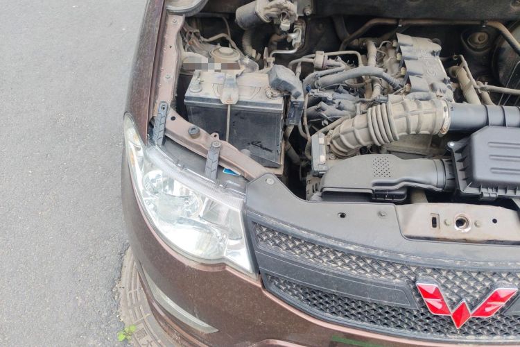 Used Wuling Hongguang 2016 1.5L Restyled S Comfort Version Engine Bay Right