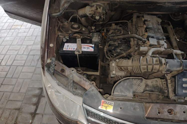Used Wuling Hongguang 2016 1.5L Restyled S Comfort Version Engine Bay Right