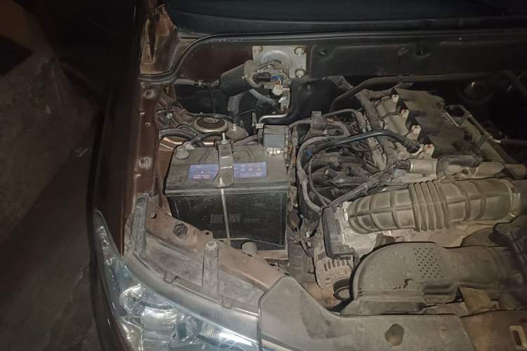 Used Wuling Hongguang 2016 1.5L Restyled S Comfort Version Engine Bay Right