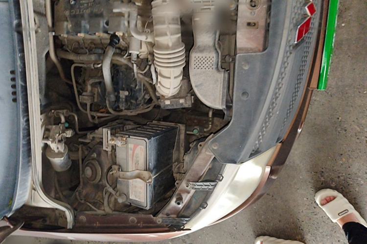 Used Wuling Hongguang 2016 1.5L Restyled S Comfort Version Engine Bay Right