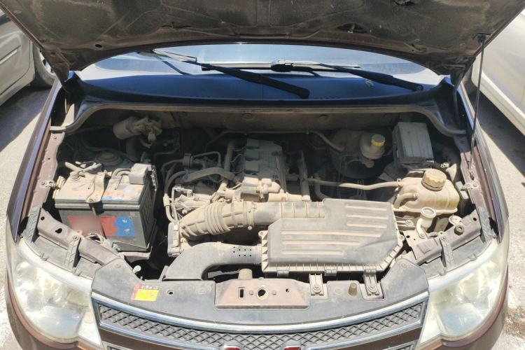 Used Wuling Hongguang 2016 1.5L S Comfort Version Engine Bay