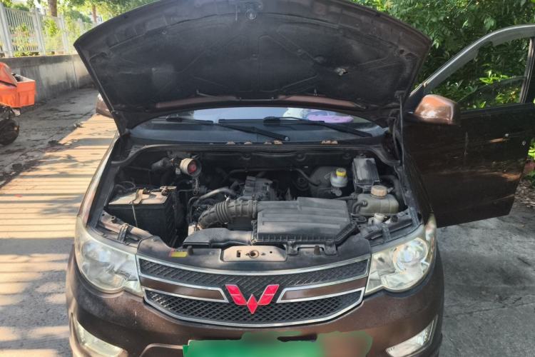 Used Wuling Hongguang 2016 1.5L Restyled S Comfort Version Engine Bay