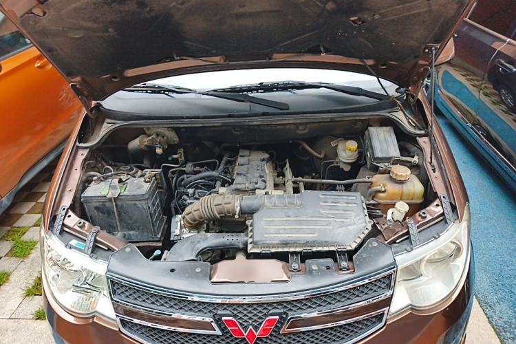 Used Wuling Hongguang 2016 1.5L Restyled S Comfort Version Engine Bay