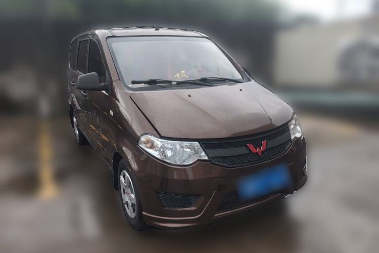 Used Wuling Hongguang 2016 1.5L Restyled S Comfort Version Front Right 45 Deg