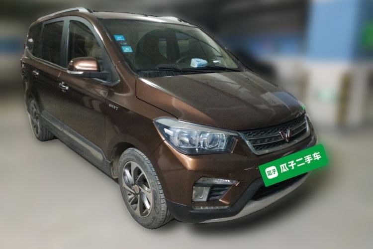 Used Wuling Hongguang 2016 1.5L S1 Deluxe Model China V-standard Front Right 45 Deg
