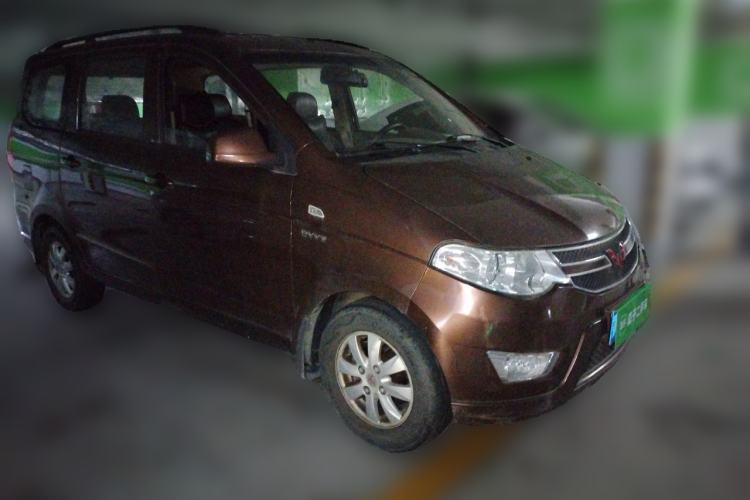 Used Wuling Hongguang 2016 1.5L S Comfort Version Front Right 45 Deg
