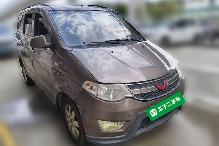 Used Wuling Hongguang 2016 1.5L S Comfort Version Front Right 45 Deg