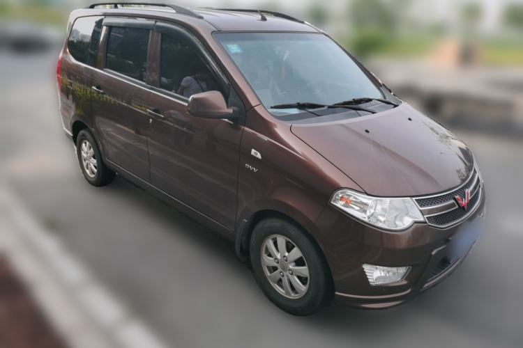 Used Wuling Hongguang 2016 1.5L Restyled S Comfort Version Front Right 45 Deg