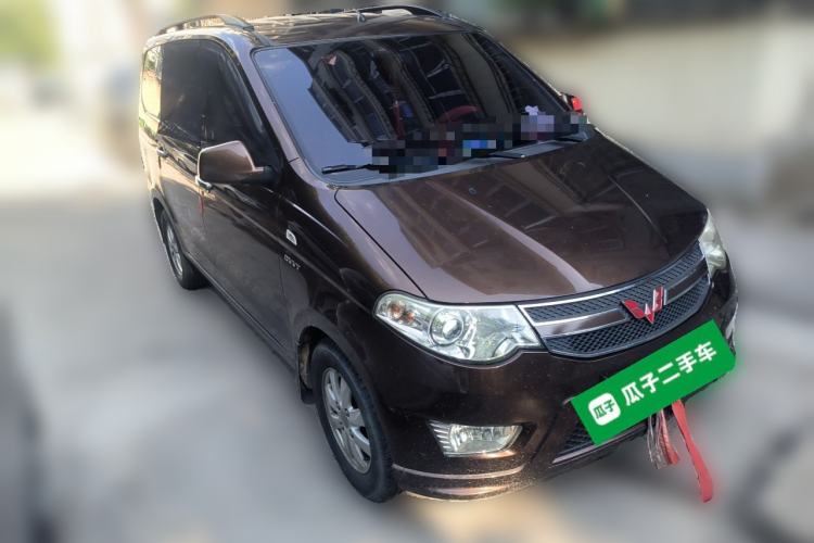 Used Wuling Hongguang 2016 1.5L Restyled S Comfort Version Front Right 45 Deg