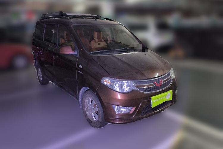 Used Wuling Hongguang 2016 1.5L S Comfort Version Front Right 45 Deg