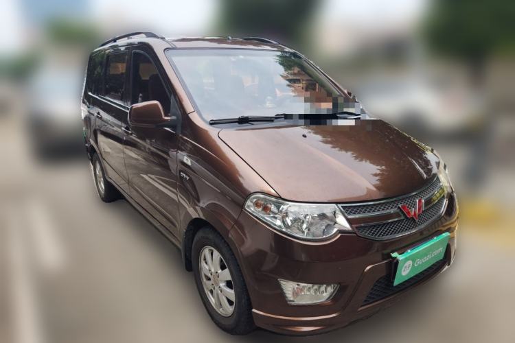 Used Wuling Hongguang 2016 1.5L Restyled S Comfort Version Front Right 45 Deg