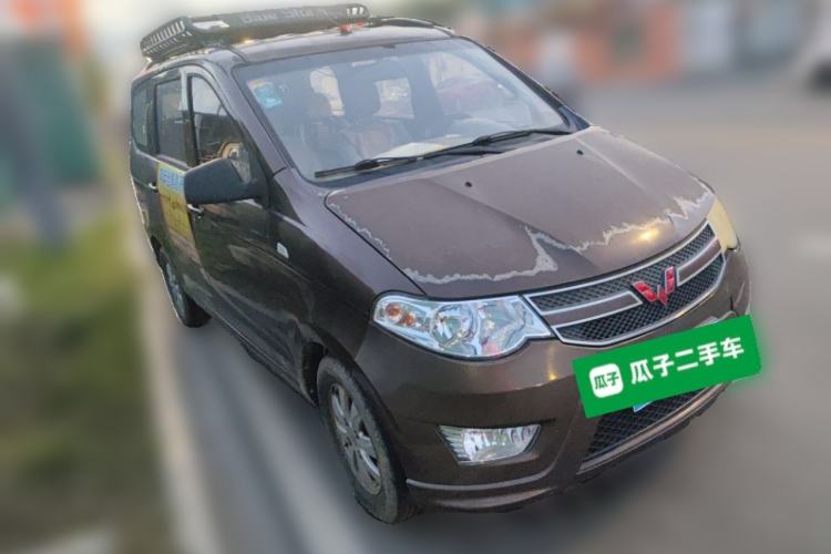 Used Wuling Hongguang 2016 1.5L S Comfort Version Front Right 45 Deg
