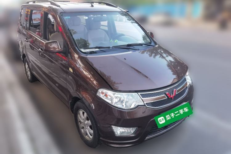 Used Wuling Hongguang 2016 1.5L S Comfort Version Front Right 45 Deg