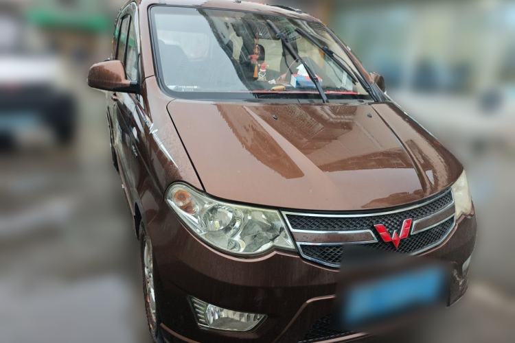 Used Wuling Hongguang 2016 1.5L S Comfort Version Front Right 45 Deg