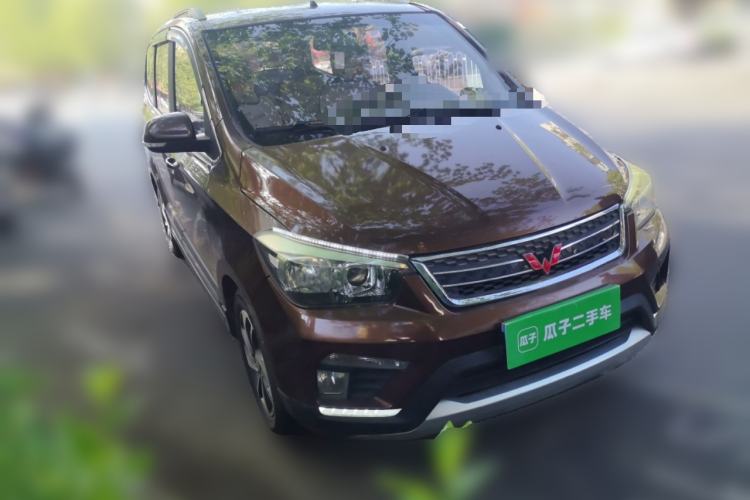 Used Wuling Hongguang 2016 1.5L S1 Deluxe Model China V-standard Front Right 45 Deg