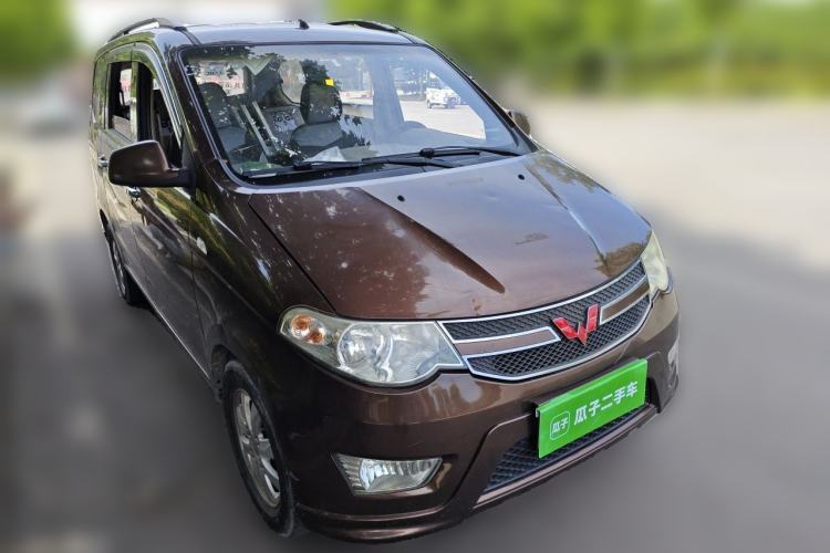 Used Wuling Hongguang 2016 1.5L Restyled S Comfort Version Front Right 45 Deg