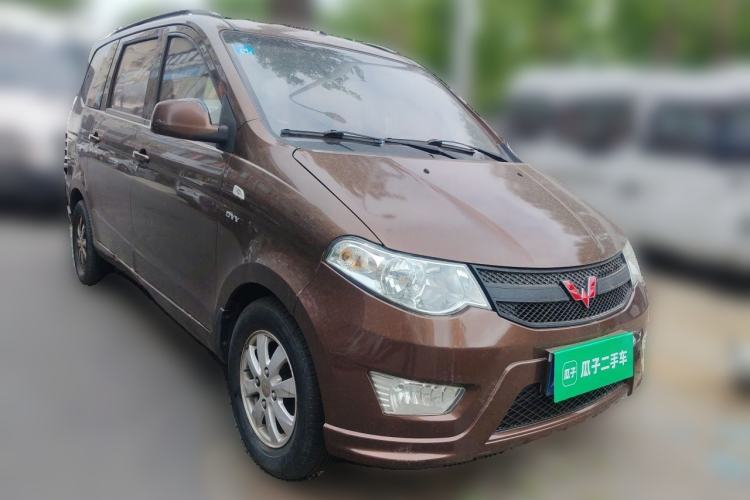 Used Wuling Hongguang 2016 1.5L Restyled S Comfort Version Front Right 45 Deg