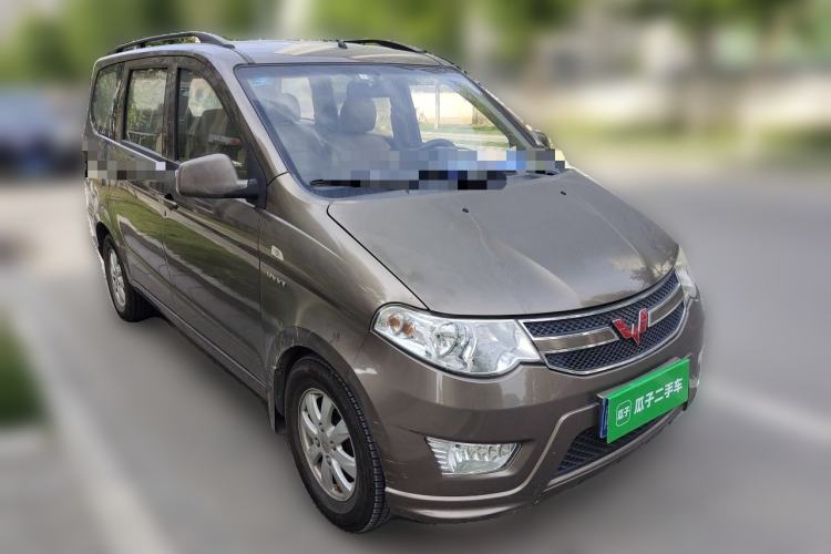 Used Wuling Hongguang 2016 1.5L S Comfort Version Front Right 45 Deg