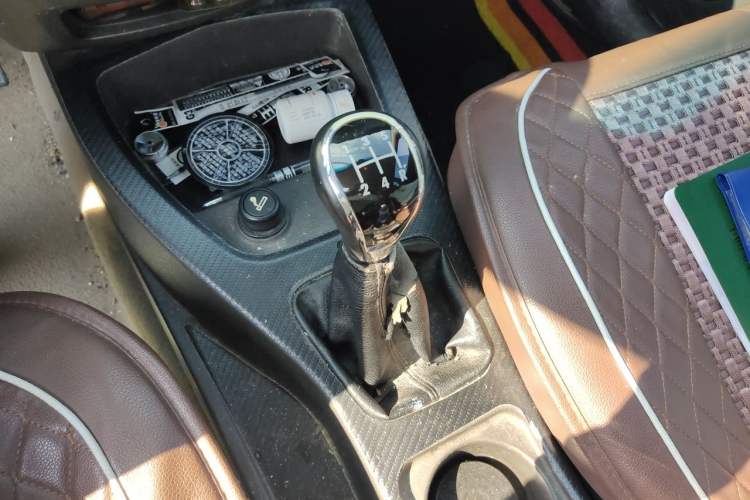 Used Wuling Hongguang 2016 1.5L S Comfort Version Gear Lever