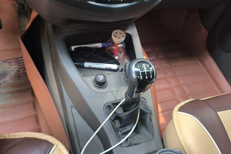 Used Wuling Hongguang 2016 1.5L S Comfort Version Gear Lever