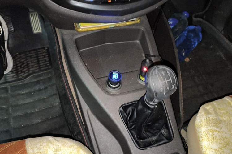 Used Wuling Hongguang 2016 1.5L S Comfort Version Gear Lever