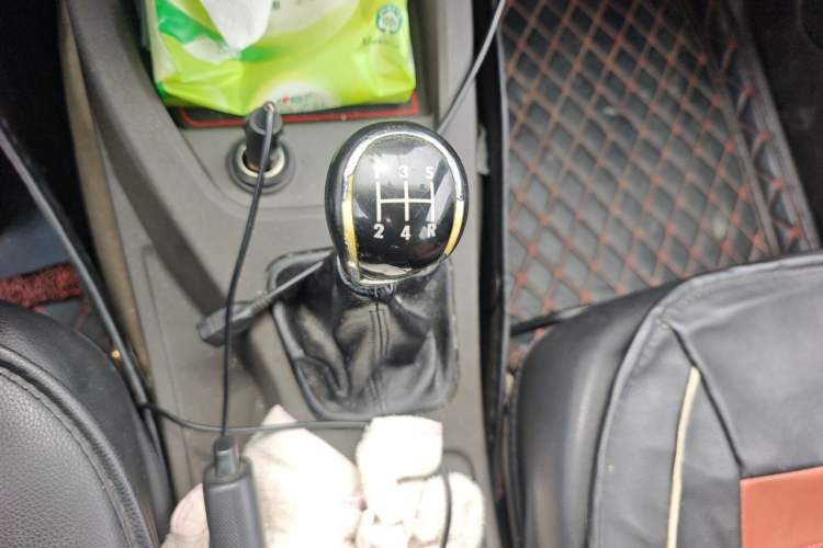 Used Wuling Hongguang 2016 1.5L S Comfort Version Gear Lever