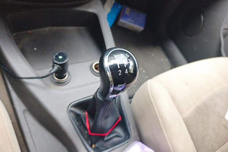 Used Wuling Hongguang 2016 1.5L Restyled S Comfort Version Gear Lever