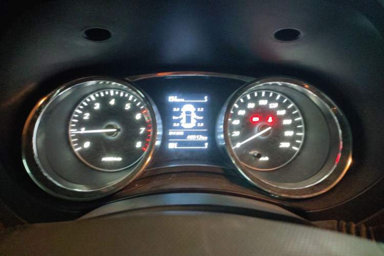 Used Wuling Hongguang 2016 1.5L S1 Deluxe Model China V-standard Instrument Cluster