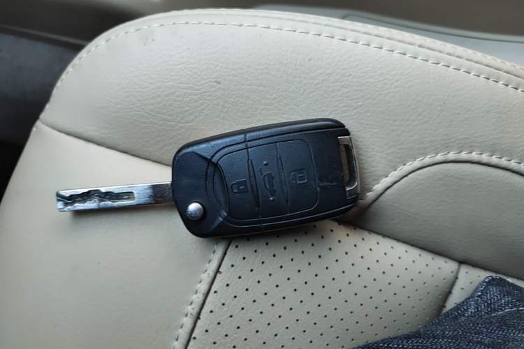 Used Wuling Hongguang 2016 1.5L S1 Deluxe Model China V-standard Interior 1