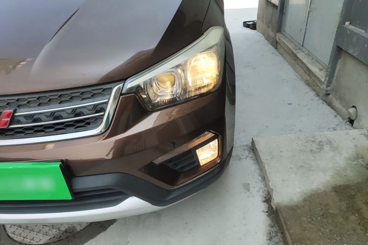 Used Wuling Hongguang 2016 1.5L S1 Deluxe Model China V-standard Left Front Headlight