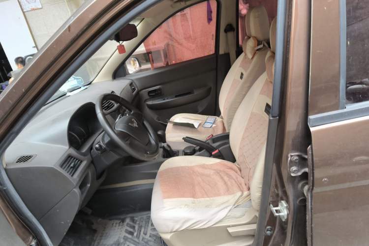 Used Wuling Hongguang 2016 1.5L Restyled S Comfort Version Left Front Seat