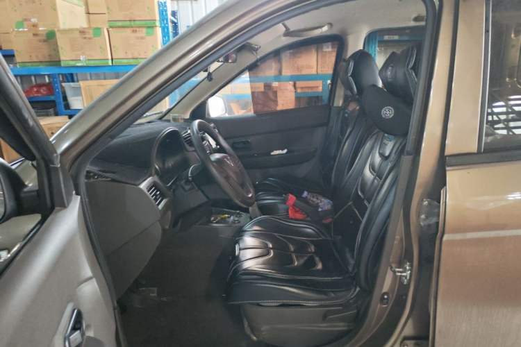 Used Wuling Hongguang 2016 1.5L S Comfort Version Left Front Seat