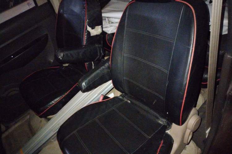 Used Wuling Hongguang 2016 1.5L S Comfort Version Left Rear Seat