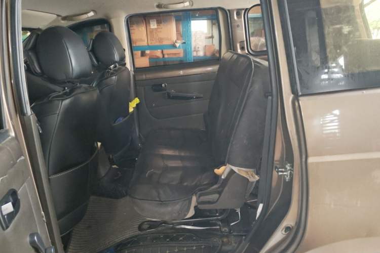 Used Wuling Hongguang 2016 1.5L S Comfort Version Left Rear Seat