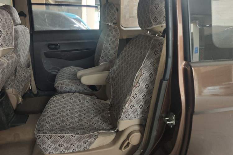 Used Wuling Hongguang 2016 1.5L Restyled S Comfort Version Left Rear Seat