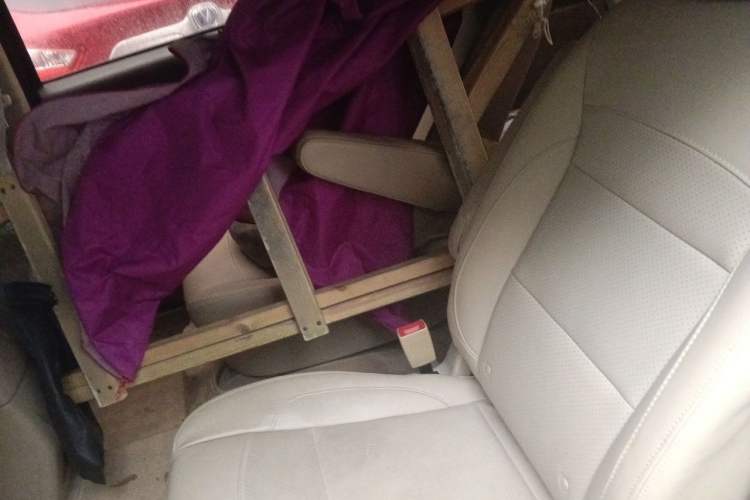 Used Wuling Hongguang 2016 1.5L S1 Deluxe Model China V-standard Left Rear Seat