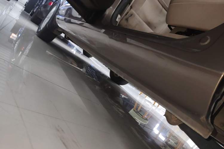 Used Wuling Hongguang 2016 1.5L Restyled S Comfort Version Left Side Sill