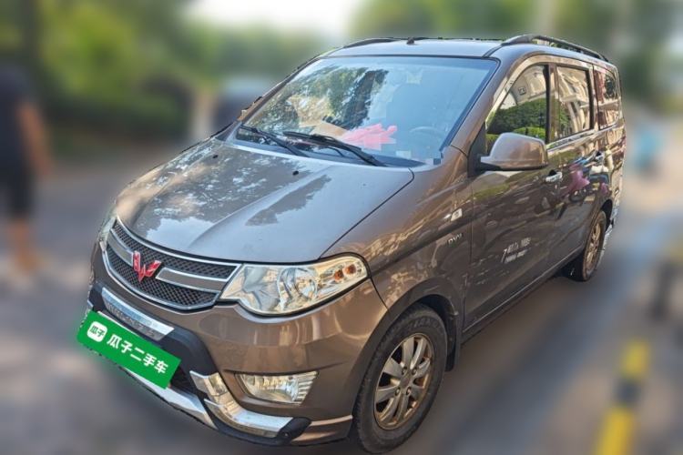 Używany Wuling Hongguang 2016 1.5L Restyled S Comfort Version Guazi used car, China used car export, Used car for sale, Used cars, Cheapest cars for sale