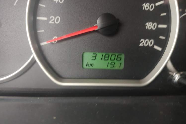 Used Wuling Hongguang 2016 1.5L Restyled S Comfort Version Odometer Close Up