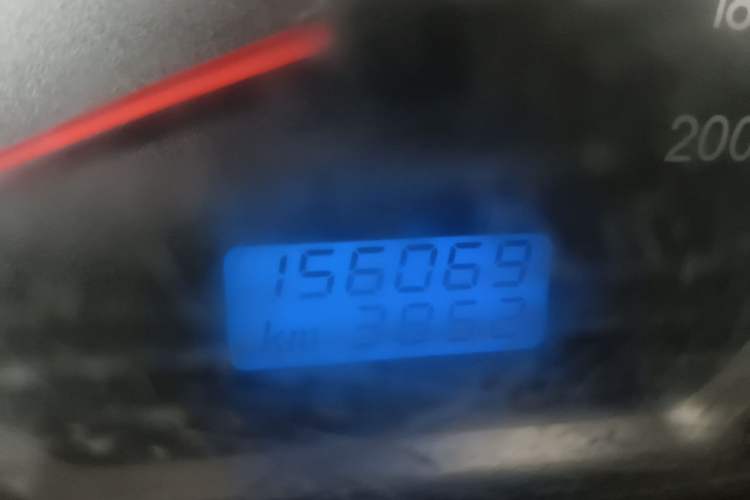 Used Wuling Hongguang 2016 1.5L S Comfort Version Odometer Close Up