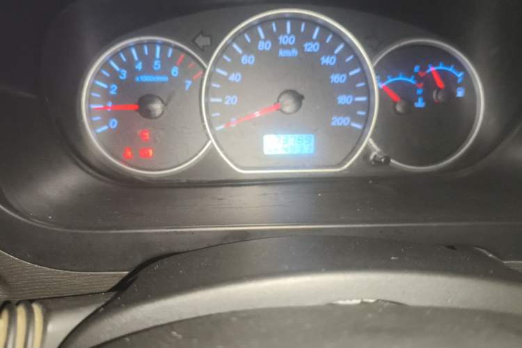 Used Wuling Hongguang 2016 1.5L S Comfort Version Odometer Close Up
