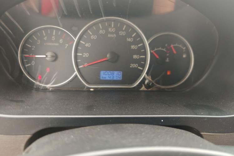 Used Wuling Hongguang 2016 1.5L S1 Deluxe Model China V-standard Odometer Close Up