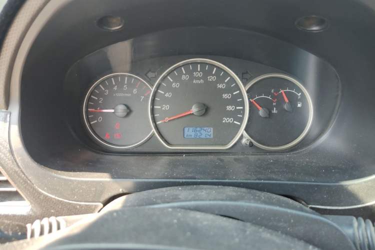 Used Wuling Hongguang 2016 1.5L S Comfort Version Odometer Close Up