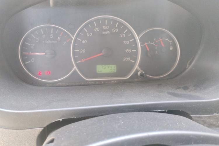 Used Wuling Hongguang 2016 1.5L Restyled S Comfort Version Odometer Close Up