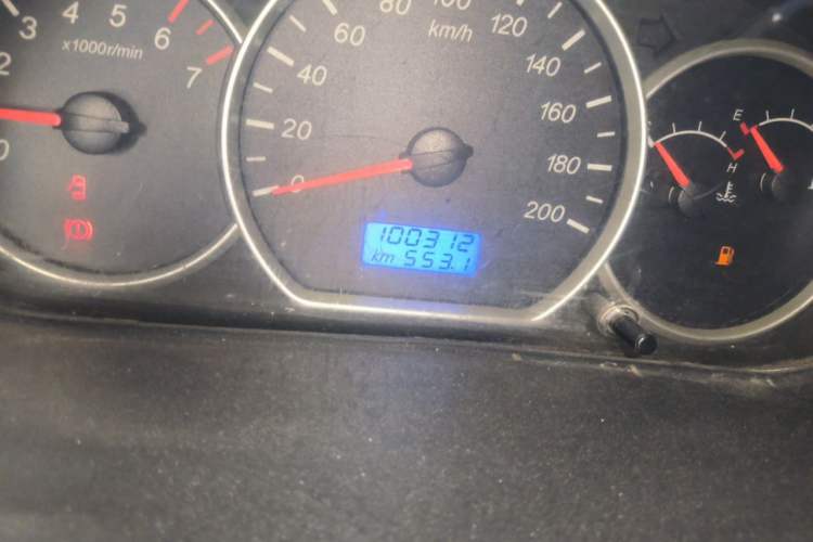 Used Wuling Hongguang 2016 1.5L Restyled S Comfort Version Odometer Close Up