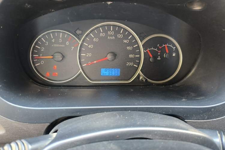 Used Wuling Hongguang 2016 1.5L S Comfort Version Odometer Close Up