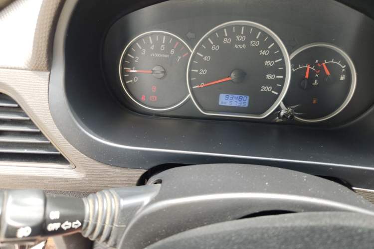 Used Wuling Hongguang 2016 1.5L Restyled S Comfort Version Odometer Close Up
