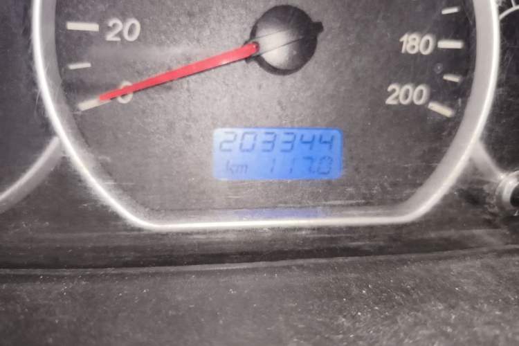 Used Wuling Hongguang 2016 1.5L S Comfort Version Odometer Close Up