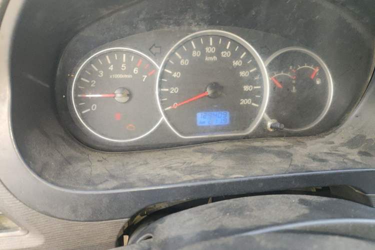 Used Wuling Hongguang 2016 1.5L S Comfort Version Odometer Close Up