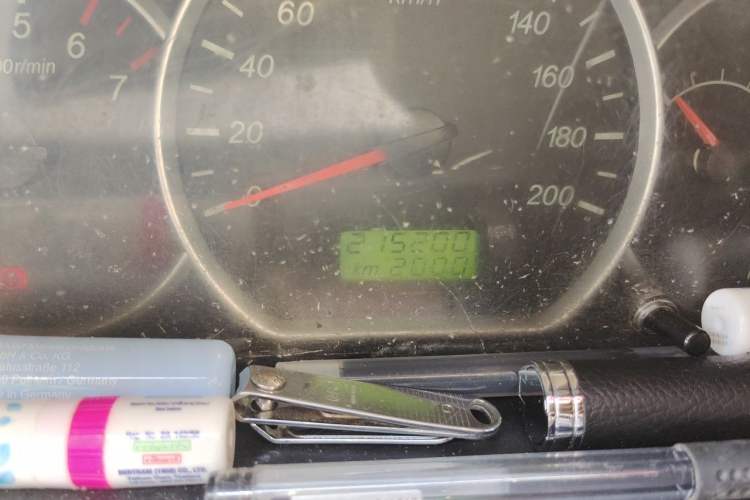 Used Wuling Hongguang 2016 1.5L S Comfort Version Odometer Close Up
